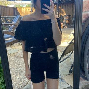 Forever21 Off The Shoulders Flowy Crop Top